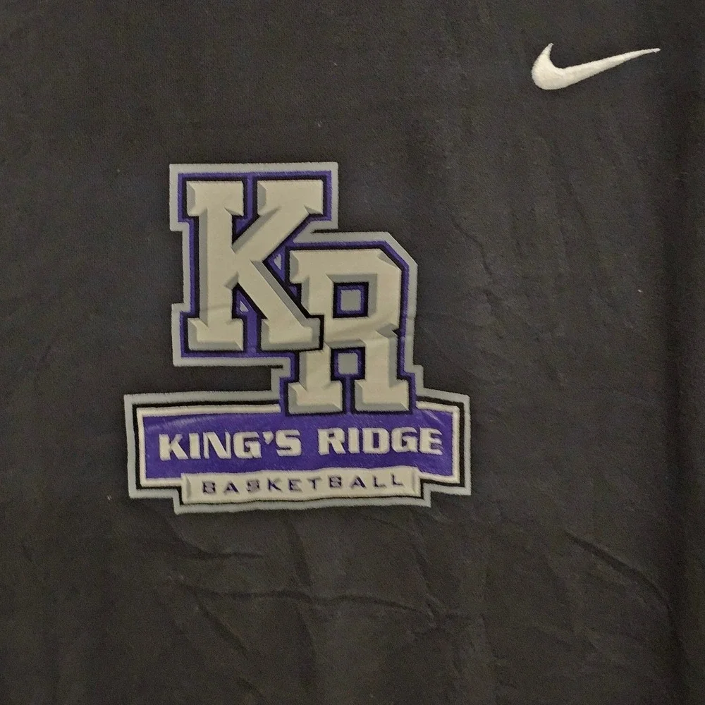 Nike Kings Ridge Basketball Crewneck Sweatshirt Black Mens Large Swoosh‎ Graphic